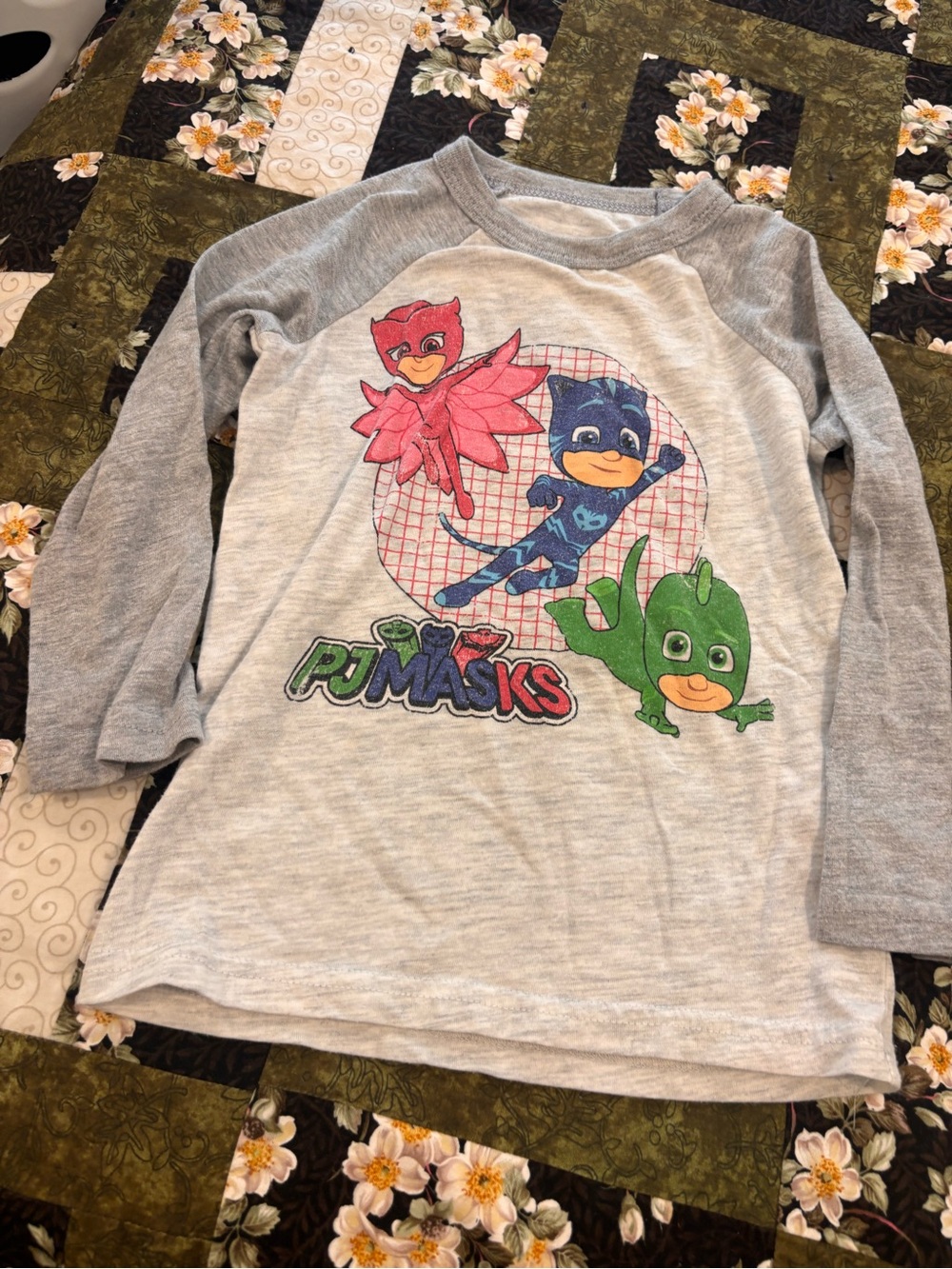 Jumping beans Long-Sleeve Raglan Shirt - Gray with Character pj mask  size 2T